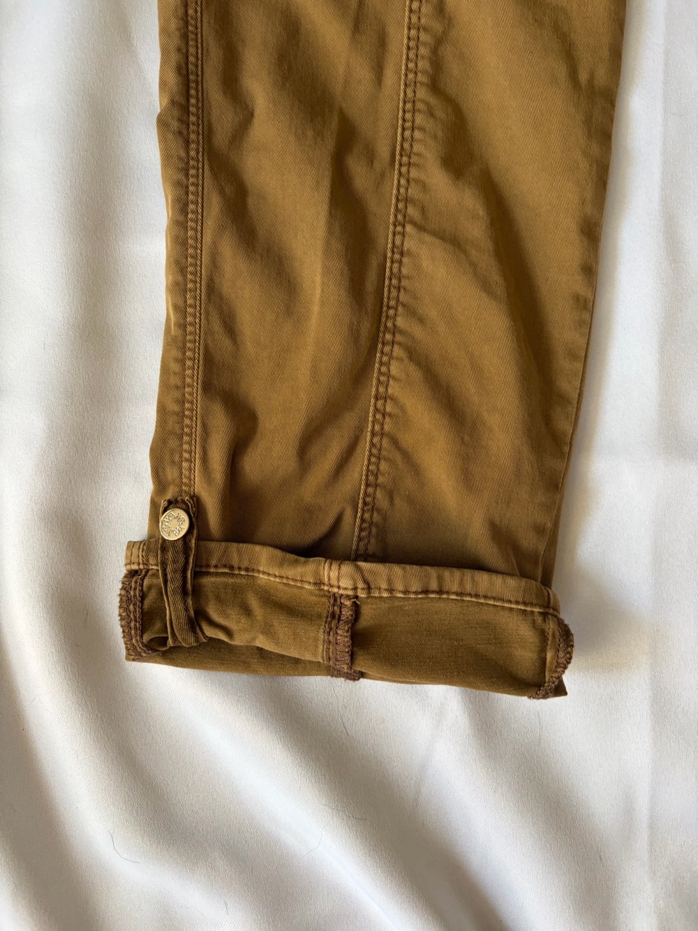 White House Black Market Mid-Rise Crop Pants in Caramel Brown Size 10 - Picture 8 of 8